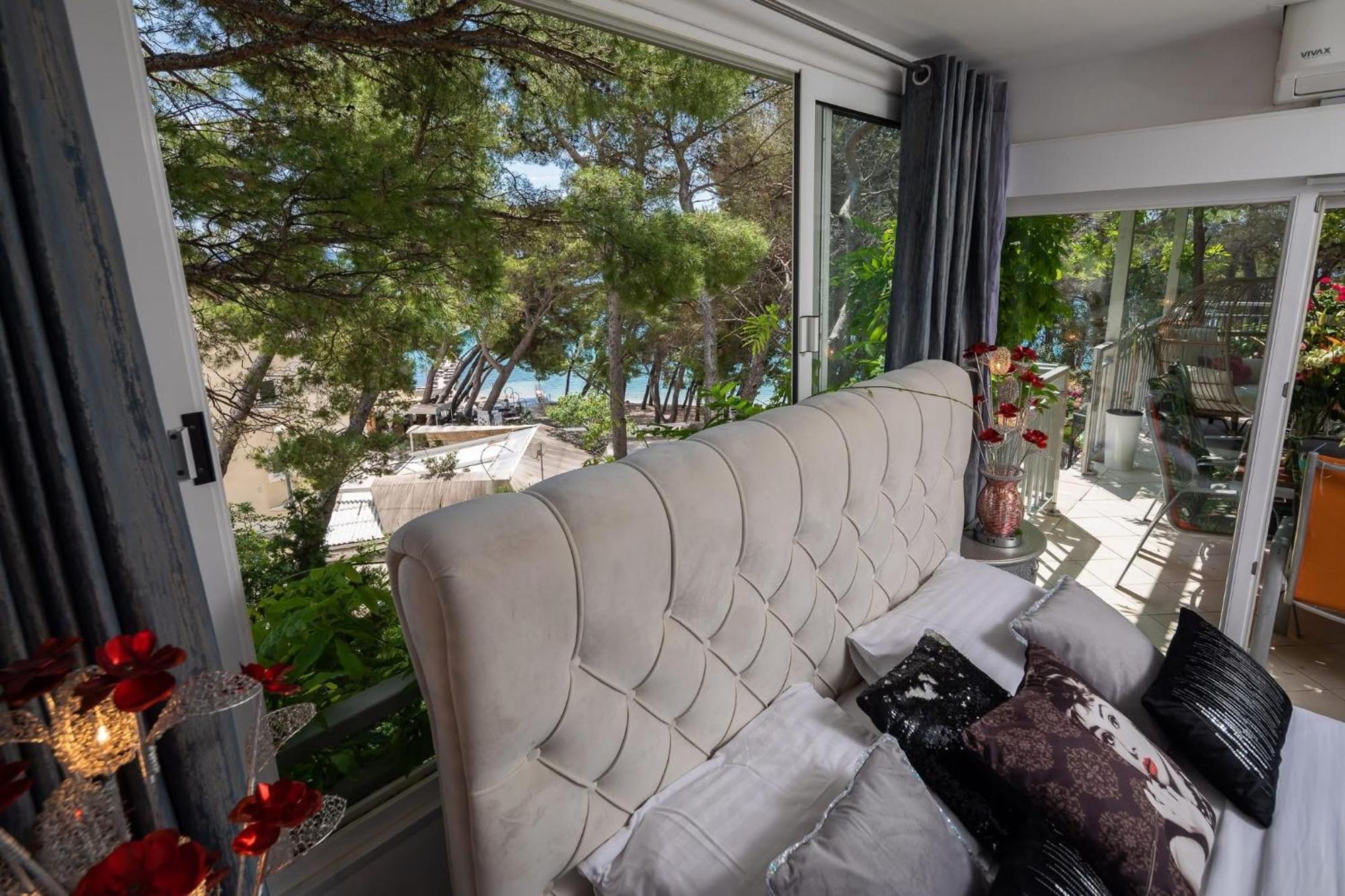 Beachfront Apartment Romilda Makarska Exterior photo